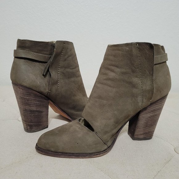 Joe's Jeans Avryl Cutout  Bootie Dark Olive Green Size 8 - Picture 5 of 9